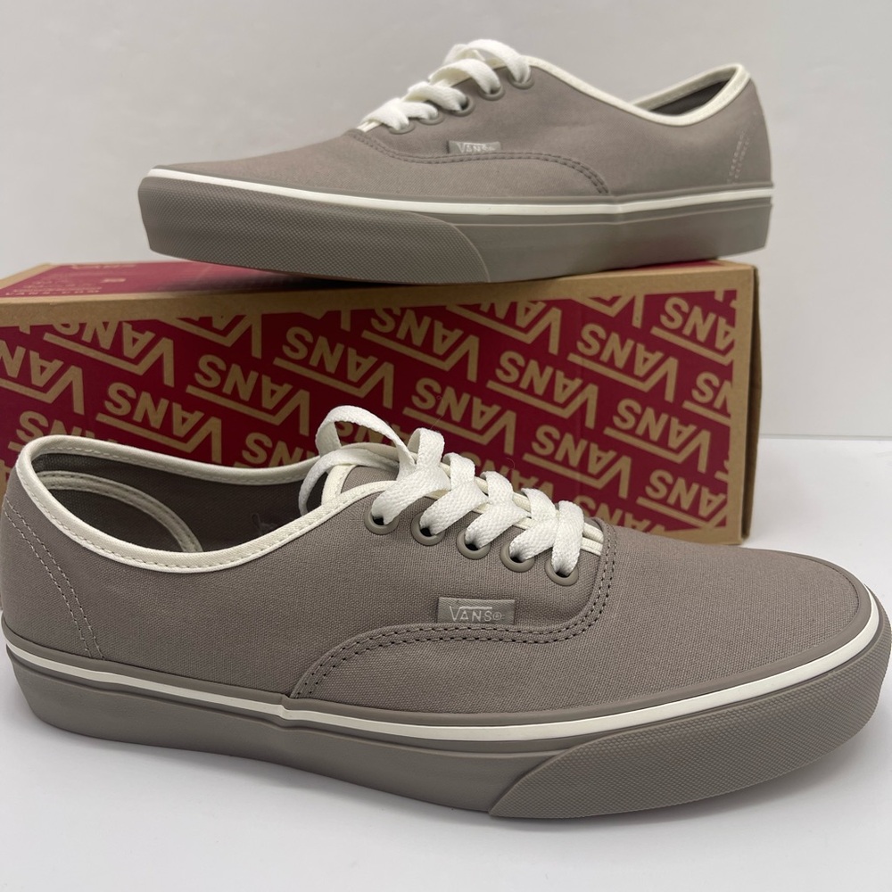 Vans Men’s Authentic
Pop Gray Sneakers 
VN000BW5BGF

Lifestyle, Original Icon - Picture 2 of 16